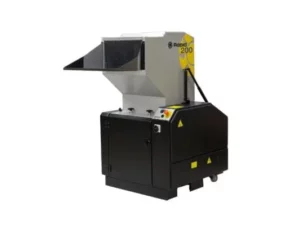 Rapid Grinder VA 200-48 with Feed tray for plastic parts